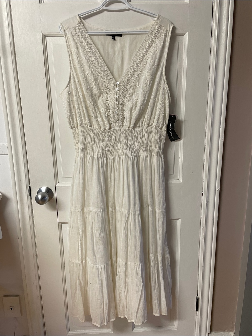 Mlle Gabrielle new white V neck sleeveless summer peasant dress women’s size 2X
